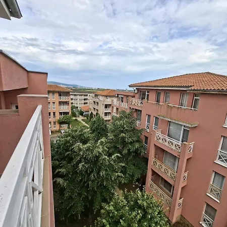 Appartamento Floor, With Views At Sunny Day 6